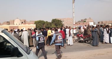 طالب يخسر حياته أسفل عجلات جرار بدار السلام فى سوهاج بسبب عود قصب
