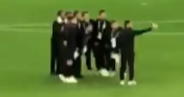 الأهلي يعاين أرضية ملعب المدينة التعليمية وصور سيلفي مع الجماهير.. فيديو