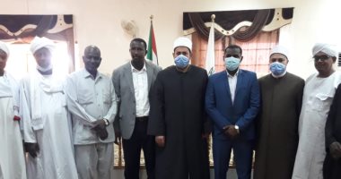 واعظات وأئمة مصر فى مهمة دعوية بالسودان.. أعضاء القافلة يكشفون لـ"اليوم السابع" كواليس الزيارة: حفاوة الاستقبال جعلتنا نشعر أننا فى بلدنا الثانى.. وبدأنا جولات مشتركة مع الأئمة والداعيات السودانيات.. فيديو وصور