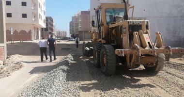 تطوير جميع المناطق المحرومة من الخدمات ضمن مبادرة حياة كريمة بالبحر الأحمر