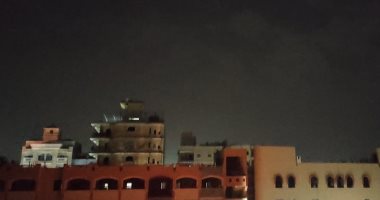 رياح محملة بالأتربة تضرب الأقصر ليلاً.. والمحافظة ترفع درجة الاستعداد