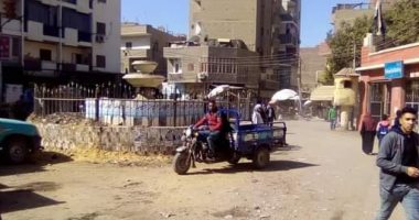 رئيس مغاغة يقرر استبدال وسيلة الانتقال بالحنطور لمنع إعاقة الحركة المرورية