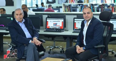 عزت العلايلى فى آخر حواراته لتليفزيون اليوم السابع: الفنان اللى مايقولش رأيه مخطئ ونحن نعكس واقعا لابد من نقله.. والرئيس السيسى أدار كل الملفات الصعبة التى واجهت الدولة بعقلانية.. والممر والاختيار عملان مشرفان