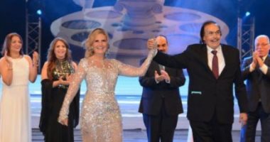 يسرا تنعى الفنان عزت العلايلى: ستظل فى قلوبنا وعقولنا بأعمالك