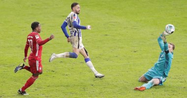 مانويل نوير يسجل رقما قياسيا فى الدوري الألماني قبل موقعة الأهلي بالمونديال