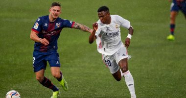 ريال مدريد يتأخر أمام هويسكا بهدف صاروخي.. فيديو