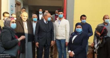 محافظ القليوبية يجرى جولة لمتابعة مشروعات مبادرة "حياة كريمة" بشبين القناطر