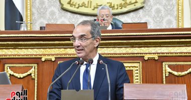 وزير الاتصالات: رقم قومى لكل عقار فى مصر و"ميكنة" تراخيص البناء والهدم 