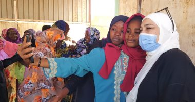 استقبال واعظات الأوقاف المصرية بالسودان بالأناشيد والمديح.. صور