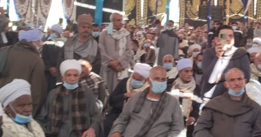 "مصالحات الأزهر" تنهى خصومة ثأرية بين عائلتين فى جرجا بسوهاج.. صور
