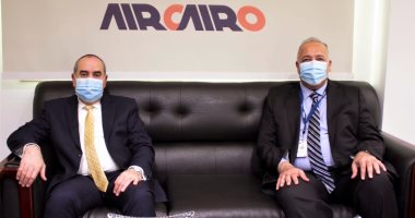 وزير الطيران يتفقد شركة إير كايرو لمتابعة جدول الرحلات وخطة العمل