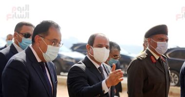 الرئيس السيسى يزور عزبة الهجانة ويطالب الحكومة بوضع مخطط عام للمنطقة.. ويؤكد : لا يمكن أن يُترك المواطنون على هذه الصورة .. ويطالب بوضع احتياطى مناسب فى الموازنة العامة لمشروعات تطوير العشوائيات.. فيديو