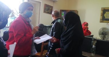 جولة رئيس مدينة سفاجا داخل المركز التكنولوجى للاطمئنان على سير العمل.. صور 