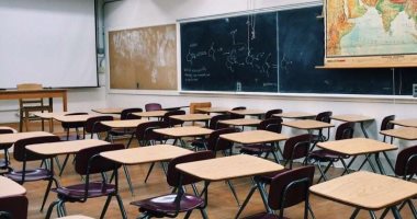توصيات بتحسين التهوية وإبقاء النوافذ مفتوحة لحماية طلاب المدارس من كورونا