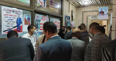 إقبال المحامين على التصويت بإسنا وأرمنت والأقصر لاختيار مجلس النقابة الجديد.. صور