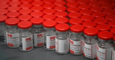البريطانيون قد يحتاجون جرعات معززة من لقاح أسترازينيكا لمواجهة سلالات كورونا