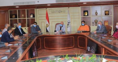 جامعة النهضة تسلم محافظة بنى سويف رسومات التصميمات الهندسية لـ 5 مشروعات تنموية جديدة