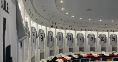 شاهد غرفة ملابس بايرن ميونخ قبل مواجهة الأهلي في مونديال الأندية
