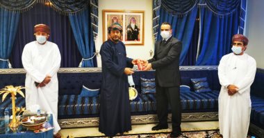 جمعية الصحفيين العمانية تكرم مدير مكتب "اليوم السابع" بمسقط الزميل محمد سعد