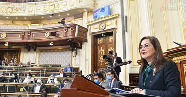 النواب يستمع لبيان الدكتورة هالة السعيد وزيرة التخطيط عن تنفيذ برنامج الحكومة 