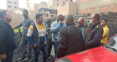 ضبط مكمورة فحم بمنطقة عزبة المطار الجديدة شمال الجيزة.. فيديو وصور