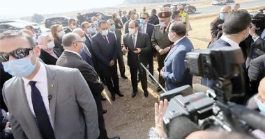 وائل السمرى يكتب: رسائل من عزبة الهجانة..مايفعله الرئيس السيسى يضعه بقائمة أولى العزم من الرؤساء.. شجاعته فى اقتحام الأزمات وابتكار الحلول تؤكد أنه لم يخلع البدلة العسكرية ويتعامل مع معركة إصلاح مصر بروح الجبهة