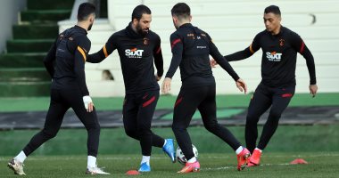 مصطفى محمد يستعد مع جالطة سراى لمواجهة ألانيا سبور بكأس تركيا..  صور