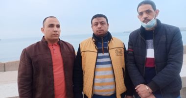 "الأخوة المستريحين".. 3 أشقاء يستولون على 21 مليون جنيه من المواطنين لتوظيفها فى منتجات التجميل والمحاصيل الزراعية.. الضحايا حصلوا على أحكام قضائية والمتهمون هاربون... وضحية أصيب بجلطة وتوفى حزنا على أمواله
