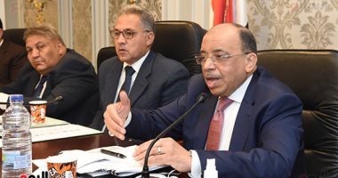 نواب يطالبون وزير التنمية المحلية بحل مشكلات النظافة وإزالة المقالب العشوائية.. صور