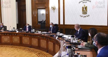 الحكومة تحصر المنازل المتهالكة للأسر غير القادرة بالتنسيق مع "حياة كريمة" لتقديم الخدمات.. صور