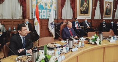 محافظ القاهرة يشيد بدور أعضاء مجلس النواب فى العمل التشريعى.. صور