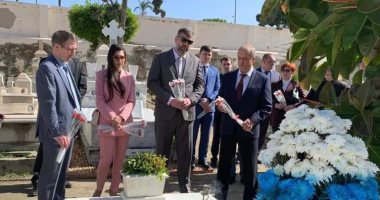 وفد دبلوماسى روسى يزور قبر أخر قنصل لروسيا فى عهد الإمبراطورية بالإسكندرية