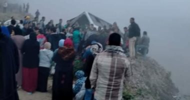إصابة 55 عاملا فى تصادم 3 أتوبيسات بطريق "الإسماعيلية-الزقازيق".. صور