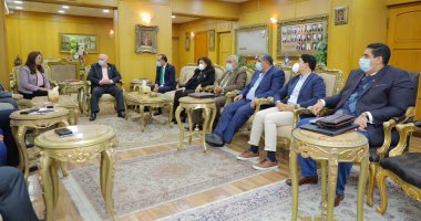 محافظ دمياط تؤكد أهمية دعم جهود التنمية خلال لقائها بأعضاء مجلسى النواب والشيوخ