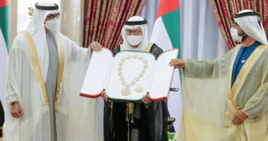 محمد بن راشد بعد إعفاء قرقاش من منصبه بالخارجية: أحد رواد العمل السياسى الإماراتى