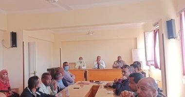 "رياضة الأقصر" تناقش تطوير المنشآت الرياضية ضمن مبادرة "حياة كريمة"