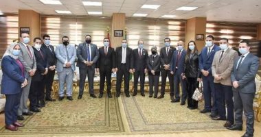 أعضاء التنسيقية فى ضيافة محافظ الشرقية لعرض مشاكل وهموم المواطنين..صور