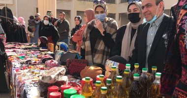 وزير الشباب يعلن توفير فرص عرض لمنتجات سيناء فى معرض ديارنا ..صور
