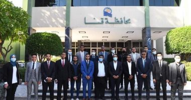 نائب محافظ قنا يناقش مع أعضاء برلمان الشباب جهود الدولة فى تنمية الريف المصرى 