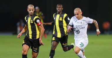 الأهلي يتقدم بهدف ضد اتحاد جدة فى الشوط الأول بالدوري السعودي