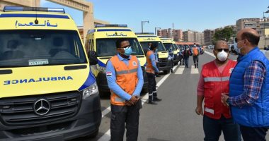 محافظ أسوان يدشن 10 سيارات إسعاف جديدة كاملة التجهيزات.. صور