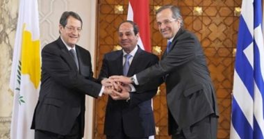 القاهرة تقود جبهة لمواجهة أطماع تركيا فى غاز شرق المتوسط.. التنسيق اليونانى العربي يثير رعب إسطنبول.. مصر واليونان وقبرص تؤكدان احترام السيادة البحرية للدول.. أثينا: نسعى لتعزيز الروابط فى "الطاقة والأمن"