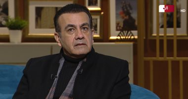 أسامة منير: مراتى قالتلى لو جاتلك بوسة فى فيلم بوس وتعرفت عليها فى إعلان
