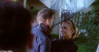 باريس هيلتون تعيد تصوير أغنيتها Heartbeat بعد 15 عاما من طرحها.. فيديو وصور
