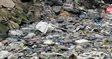 محافظة البحيرة تستجيب لشكاوى المواطنين بشأن تطهير مصرف هندى بدمنهور