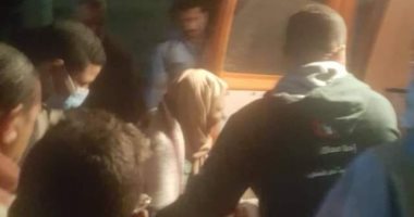 محافظ المنيا يوجه بنقل سيدة مسنة بلا مأوى لمستشفى الصحة النفسية