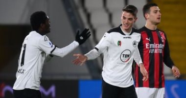 ملخص وأهداف مباراة سبيزيا ضد ميلان في الدوري الايطالي