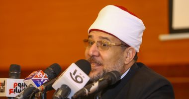 وزير الأوقاف يتحدث عن الصدق فى الطاعة ومساعدة الفقراء فى مقال جديد له