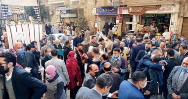 إقبال كبير للمحامين على انتخابات النقابة بمحكمة غرب طنطا.. صور
