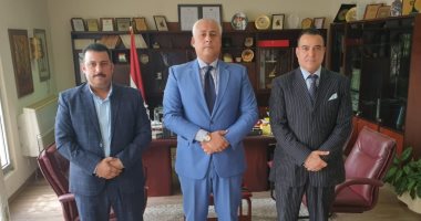 السفير المصرى بمسقط يدعو لتعزيز التعاون الاقتصادى بين مصر والسلطنة